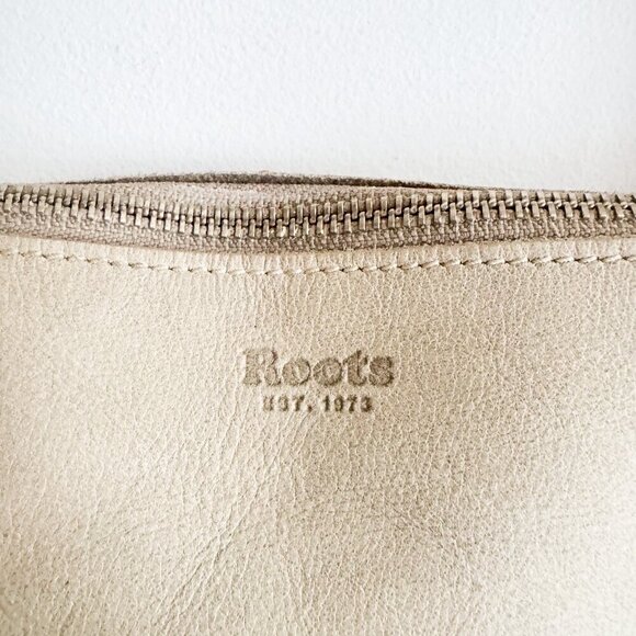Roots Light Grey Beige Small Classic Crossbody Bag - Picture 4 of 10